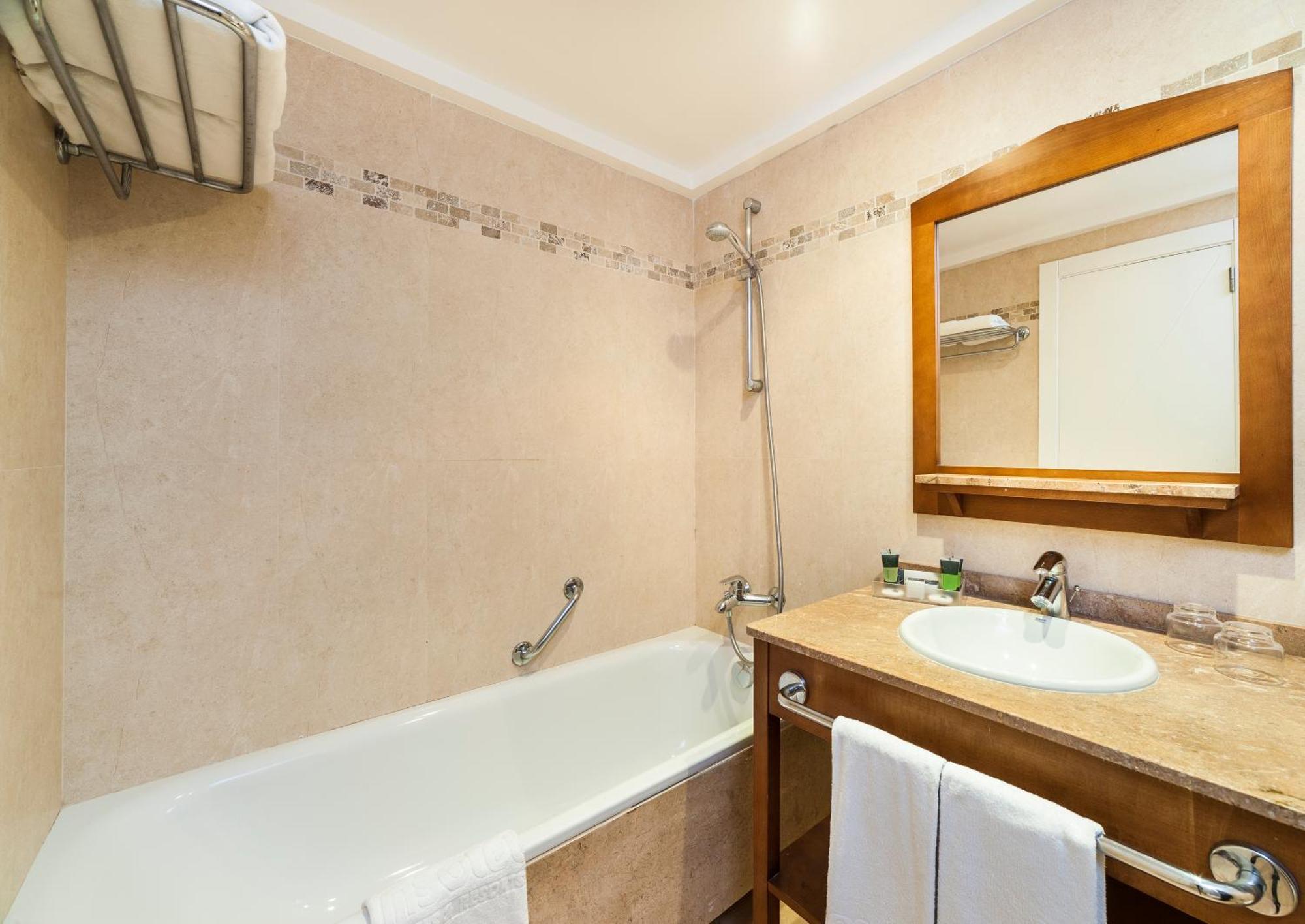 Insotel Club Tarida Playa San José Екстериор снимка